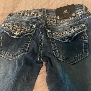 Miss Me Jeans Style No:JP59088 Color Med 152 Inseam 34 Size 27 Rhinestone